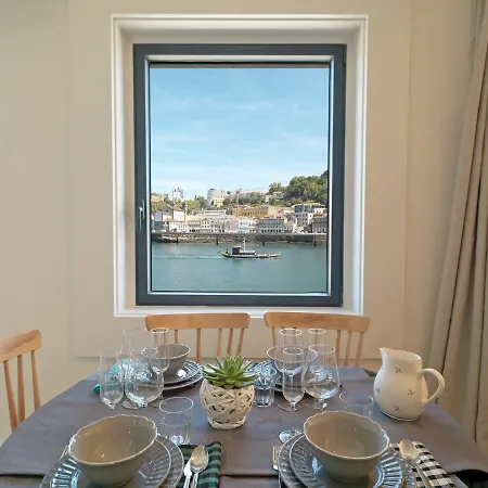 Апартаменты Flh Luxury Porto River View Вила-Нова-ди-Гая